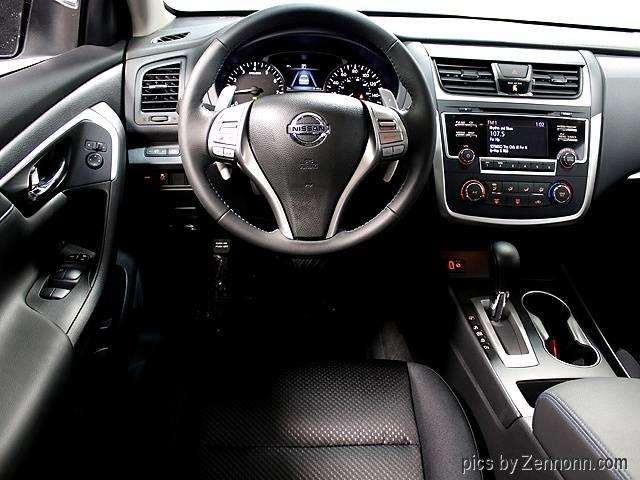 Nissan Altima 2017 photo 12